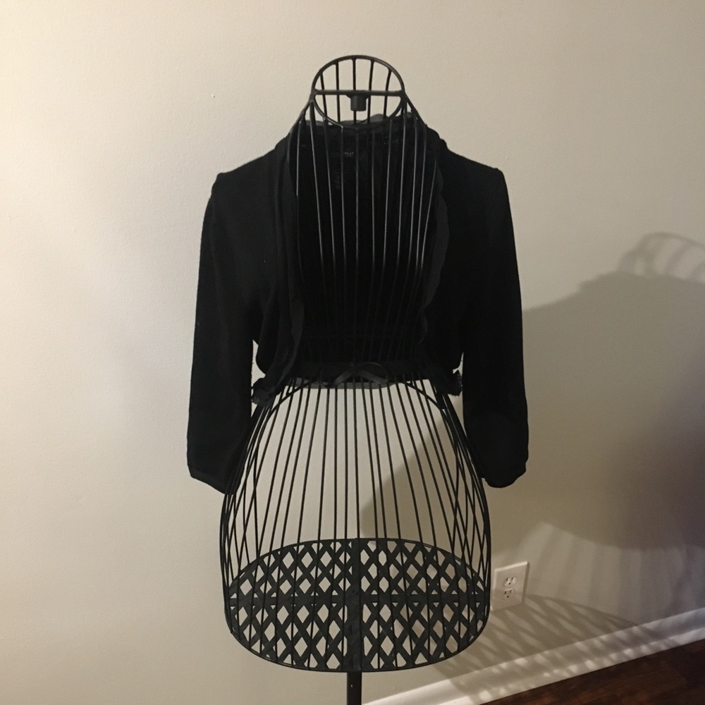 Black Quarter Sleeve Sweater